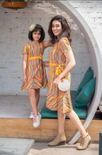 Load image into Gallery viewer, Mom and daughter combo collation Rayon Printed kurti