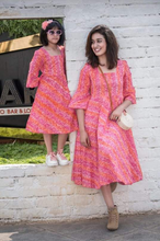 Load image into Gallery viewer, Mom and daughter combo collation Rayon Printed kurti